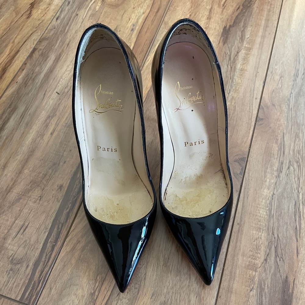 Christian Louboutin patent leather pump originally $775 size 35.5